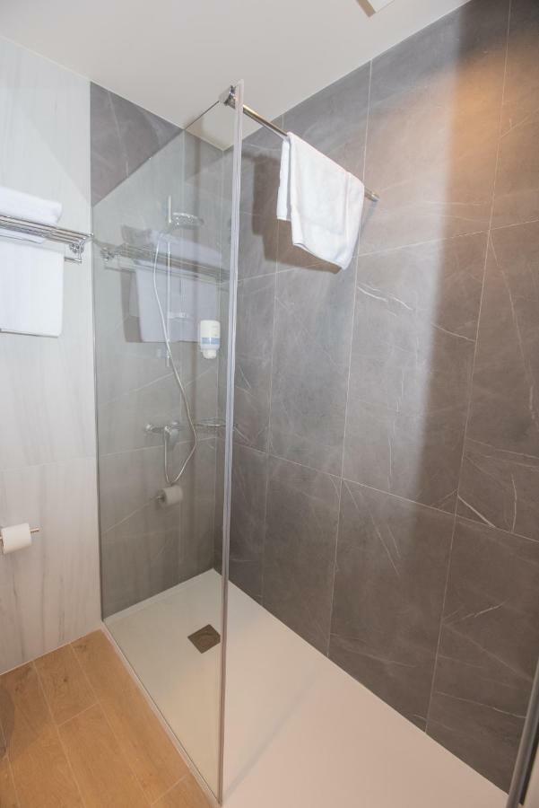 Apartamentos Puerta De Llanes Kültér fotó